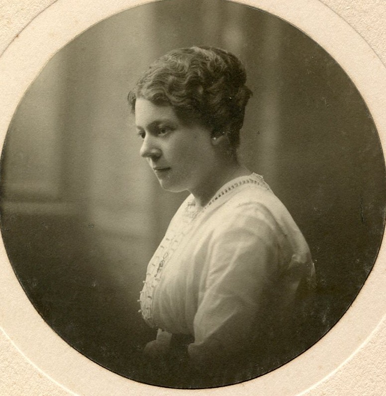 Femme de profil