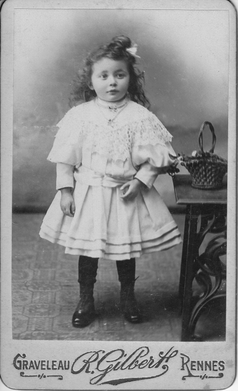 Anna Lesage, fillette