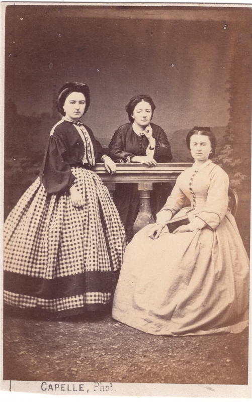Trois femmes