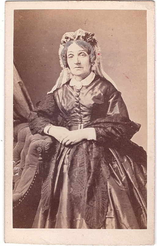 Femme non identifiée