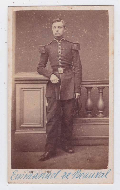 Portrait  d'Emmanuel de Beauval en uniforme