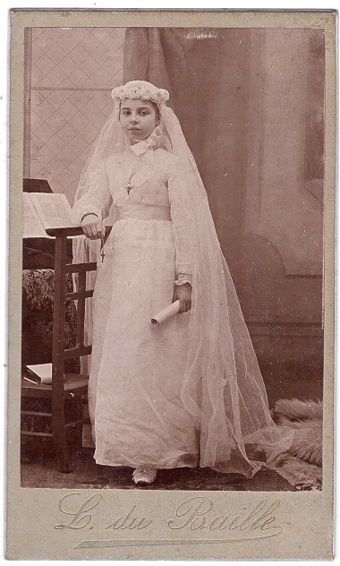 Marie-Thérèse Bourdon, communiante