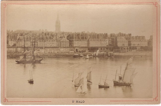 Saint-Malo : le port et la ville close
