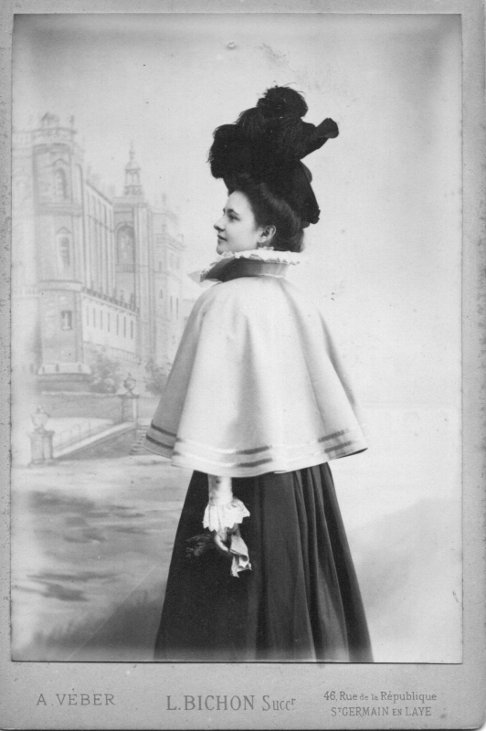 Maria Farchi de profil