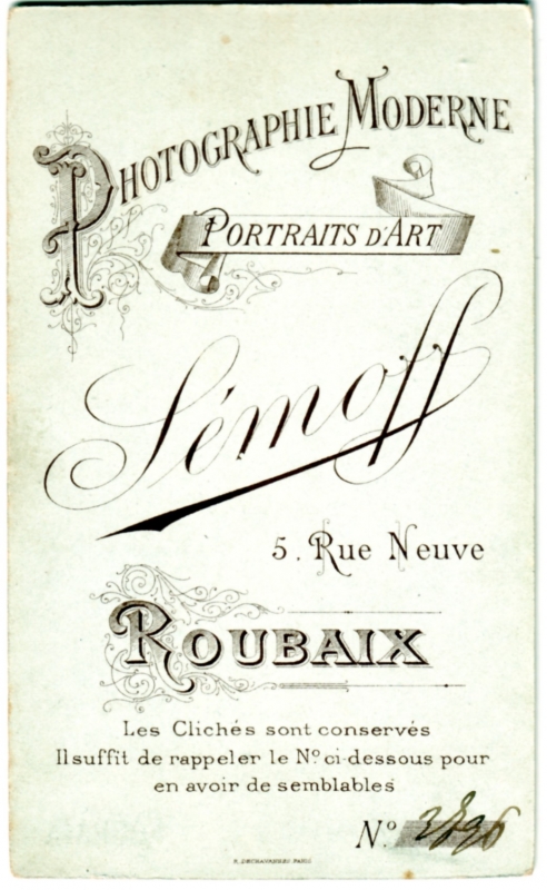 Garçonnet prêt à embarquer