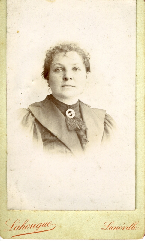 Madeleine Schmitt épouse Lahougue